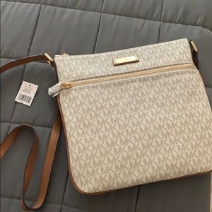 NWT Michael Kors Crossbody bag